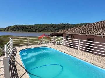 Casa · 200m² · 3 Quartos · 2 Vagas · Casa em  Estrada Grp Costa do Macacu - Areias Macucú - Garopaba/SC