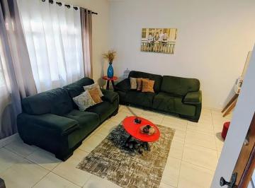 Casa · 250m² · 4 Quartos · 3 Vagas · Oportunidade - Casa - Jardim Ismênia - 4 Dormitórios - 124m².