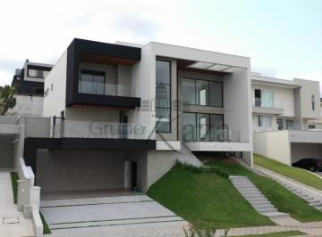 Casa · 440m² · 4 Quartos · 3 Vagas · Casa em Condomínio - Residencial Reserva do Paratehy - Urbanova - 4 Suítes - 440m².