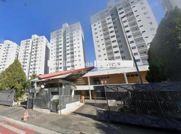 Portaria · Apartamento à venda no Condomínio Arco Íris