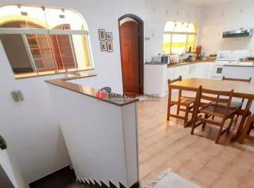 Casa · 398m² · 3 Quartos · 6 Vagas · Casa em Barcelona