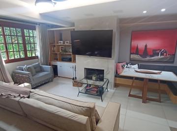 Casa · 181m² · 3 Quartos · 4 Vagas · Casa de Condomínio com 3 Suítes, no bairro Tristeza