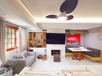 Casa · 181m² · 3 Quartos · 4 Vagas · Casa de Condomínio com 3 Suítes, no bairro Tristeza