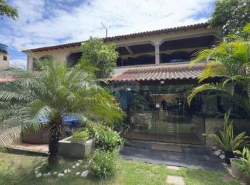 Casa · 68m² · 8 Quartos · 8 Vagas · Duas Casas Independentes à Venda em Cabo Frio | Amplo Terreno com Área Gourmet