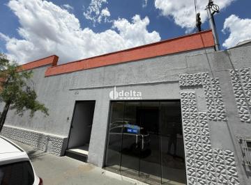 Comercial · 450m² · Loja comercial disponível para locação e venda no bairro Centro em Uberlândia-MG