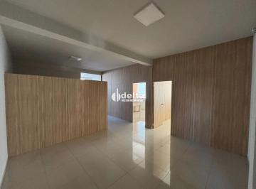 Comercial · 95m² · 1 Vaga · Loja disponível para locação no bairro Centro em Uberlândia-MG.