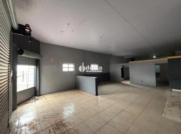 Comercial · 200m² · 1 Vaga · Loja disponível para locação no bairro Martins em Uberlândia-MG.