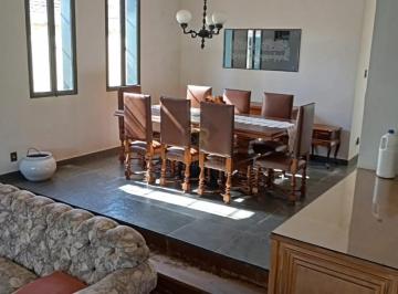 Casa · 403m² · 4 Quartos · 6 Vagas · Casa padrão à venda com 382,31 m² no Bairro Jardim América