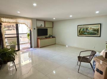 Apartamento de 3 quartos, Rio de Janeiro · - Apartamento fundos c/ *153m2*, salão, 3 quartos (1 suíte), ampla varanda e dependência