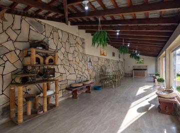 Casa de 4 quartos, Guará · QE 26 CONJUNTO Q - SOBRADO - 4 QUARTOS - AMPLA ÁREA VERDE - AC. FINANCIAMENTO