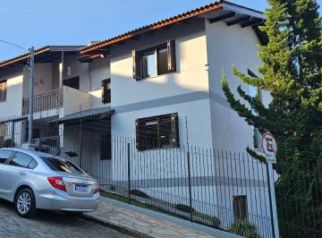 Casa · 224m² · 3 Quartos · 4 Vagas · 
                                Casa à venda no bairro De Lazzer 
                            