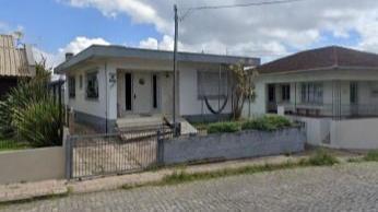 Casa · 138m² · 3 Quartos · 3 Vagas ·
Casa à venda no bairro Petrópolis