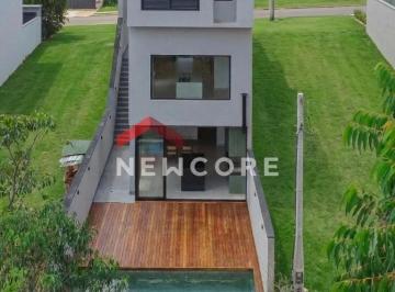 Casa · 210m² · 3 Quartos · 4 Vagas · Casa de condomínio em Estrada Jaguari - Parque Jaguari (Fazendinha) - Santana de Parnaíba/SP