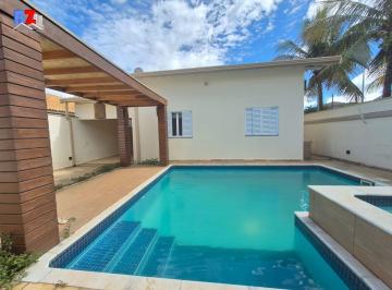 Casa · 210m² · 3 Quartos · 3 Vagas · Casa em Condomínio em Portal dos Pássaros I, Boituva/SP