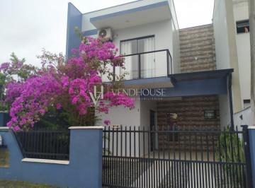 Foto 01 · Sobrado de Luxo à Venda em Barra Velha-SC, Bairro Itajuba: 2 Quartos, 2 Suítes, 1 Sala, 3 Banheiros,