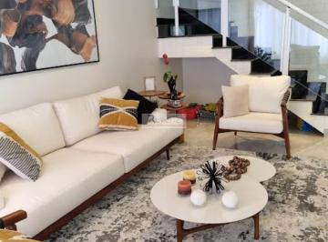 Casa · 3 Quartos · 3 Vagas · Sobrado á venda, com piscina no condominio Vista verde, 03 suítes, 03 vagas, na cidade de Indaiatuba