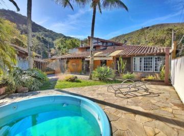 Casa de 2 quartos, Caraguatatuba · Casa á venda com 2 dormitórios na Martim de Sá em Caraguatatuba SP