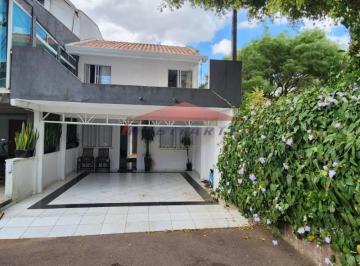 Foto 01 · Excelente Sobrado à Venda em Curitiba-PR, Bairro Cajuru: 2 Quartos, 2 Salas, 2 Banheiros, 2 Vagas!