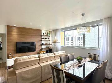 Apartamento · 113m² · 2 Quartos · 1 Vaga · Apartamento reformado no Paraíso – 113 m², 2 quartos com suíte e Ar Condicionado