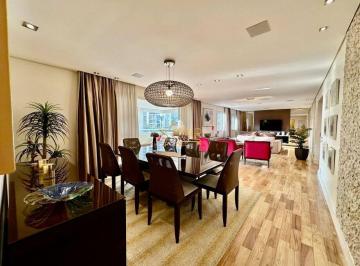 Apartamento · 206m² · 3 Quartos · 3 Vagas · Apartamento à venda com 206m², 3 quartos e 3 vagas