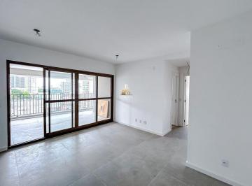Living · Apartamento 84m² - 2 dormitórios com suíte, 3 banheiros e 1 vaga fixa coberta -