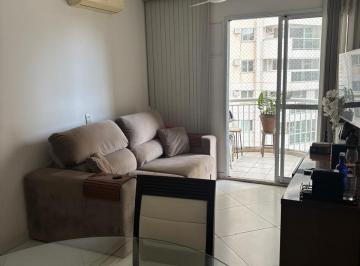 Sala · Apartamento 2 Quartos | Garagem | Varanda | Lazer Completo no Rooft