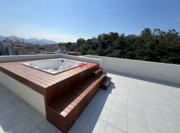 Apartamento · 305m² · 3 Quartos · 2 Vagas · Excepcional cobertura Linear na Rua Araguaia , com 306m2 Reformadissima linda, com piscina e hidrom