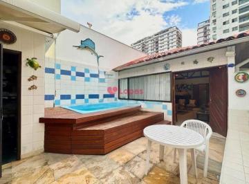 Casa · 248m² · 4 Quartos · 2 Vagas · Casa Ampla a Venda em Vila Charmosa Botafogo, RJ