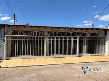 Casa · 200m² · 3 Quartos · 3 Vagas · Guará II Excelente casa com 3 quartos