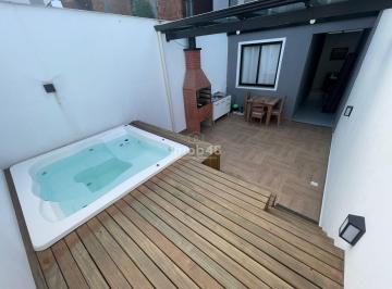 Casa · 108m² · 3 Quartos · 2 Vagas · Sobrado à Venda em Areias, São José: 3 Quartos, 2 Suítes, 108m²