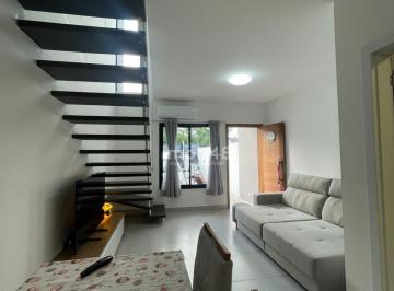 Casa · 108m² · 3 Quartos · 2 Vagas · Sobrado à Venda em Areias, São José: 3 Quartos, 2 Suítes, 108m²