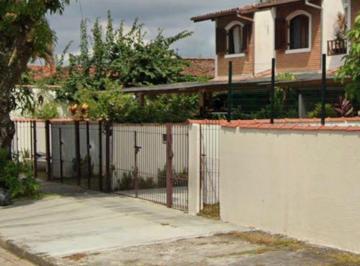 Casa de 2 quartos, Caraguatatuba · Lindo Sobrado à Venda no Indaiá próximo da Praia