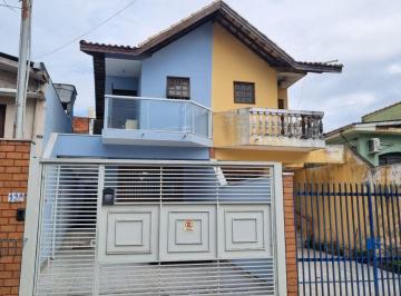 Casa de 3 quartos, São Paulo · Sobrado próximo ao metrô Vila Sônia com 3 suites, e vagas, uma edícula