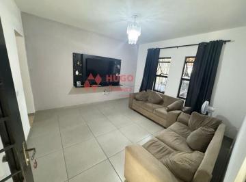 Casa · 80m² · 2 Quartos · 2 Vagas · Imperdível oportunidade: Casa à venda em São José dos Campos-SP, Vila Tesouro! 2 quartos, 1 sala, 1 