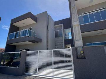 Casa · 118m² · 3 Quartos · 2 Vagas · Sobrado com  03 quartos sendo 2 Suítes, Closet, Piscina e Churrasqueira a 400m da Praia de Itapoá SC