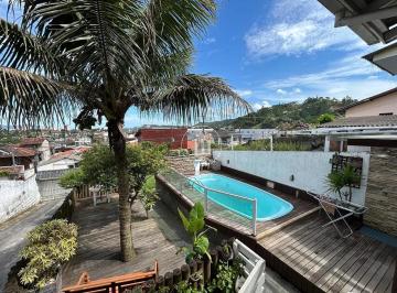 Casa · 200m² · 3 Quartos · 5 Vagas · Casa 3 Quartos com Piscina - Biguaçu Jardim Janaína