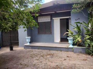 Casa · 120m² · 3 Quartos · 2 Vagas · CASA GRANDE COM PÁTIO E ÁRVORES FRUTÍFERAS