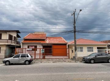 Casa · 320m² · 4 Quartos · 2 Vagas · Casa à Venda em Areias - São José: 4 quartos, sendo 1 suíte.