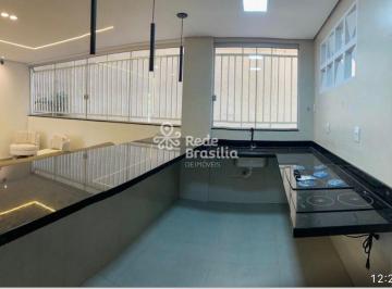Apartamento · 117m² · 2 Quartos · 2 Vagas · NÚCLEO BANDEIRANTE - APARTAMENTO TÉRREO 2 QUARTOS SENDO 1 SUÍTE REFORMADO ACEITA FINANCIAMENTO E FG