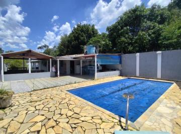 Casa · 180m² · 2 Quartos · 6 Vagas · Casa Perfeita: Conforto em Mairiporã!