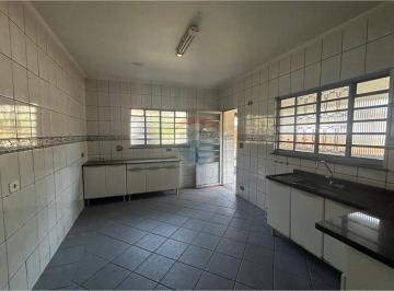 Casa · 241m² · 4 Quartos · Sobrado com 3 moradias em amplo terreno ideal para moradia e renda no bairro Jardim Sandra em Mairip