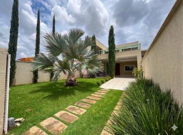 Casa de 3 quartos, Vicente Pires · Casa térrea com 250 m² e 3 quartos à venda em Vicente Pires, moderna.