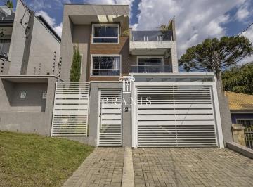 Casa · 153m² · 3 Quartos · 3 Vagas · Casa triplex com 3 quartos, uma suíte, 3 vagas de
