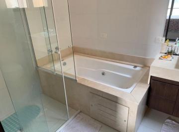 Casa de 4 quartos, Santana de Parnaíba · casa a venda residencial 3 em Alphaville