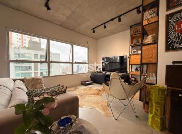 Apartamento · 73m² · 1 Quarto · 2 Vagas · Apartamento à venda no bairro Embaré