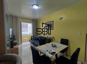 Apartamento · 70m² · 2 Quartos · 1 Vaga · Apartamento à venda na Biquinha — São Vicente/SP | 70m² • 2 Dormitórios • Varanda • Reformado