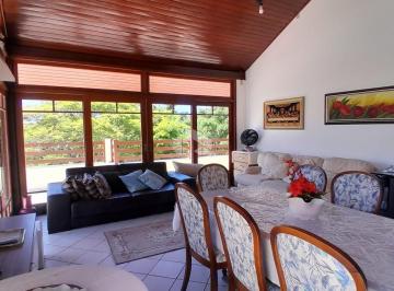 Apartamento · 198m² · 3 Quartos · 2 Vagas · Cobertura de 3 Quartos a venda na Praia da Daniela