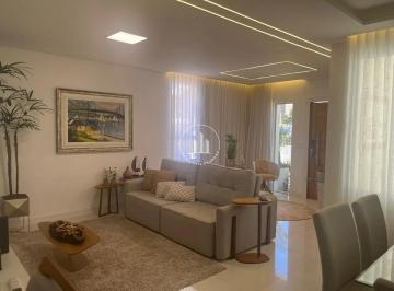 Casa · 300m² · 3 Quartos · 5 Vagas · Casa 3 Quartos com Piscina - Bom Abrigo