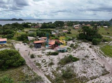 Terreno · 477m² · 4 Vagas · Vendo Lote Região de Campinho 