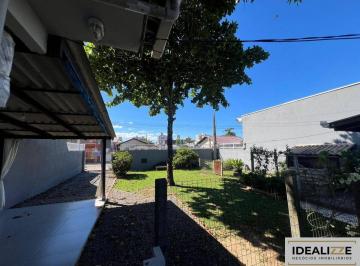 Casa · 312m² · 1 Quarto · 2 Vagas · Casa com amplo terreno a 160 metros do mar no Centro - Navegantes/SC